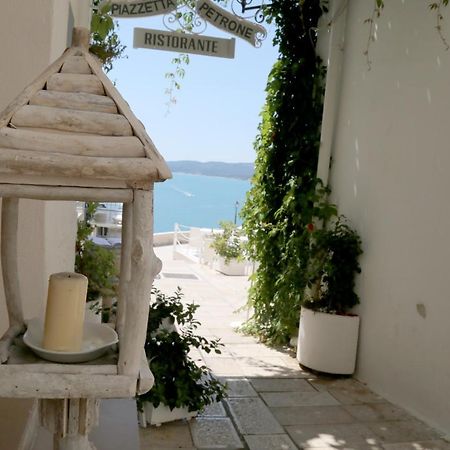 Piazzetta Petrone Apartments + Parking ヴィエステ エクステリア 写真