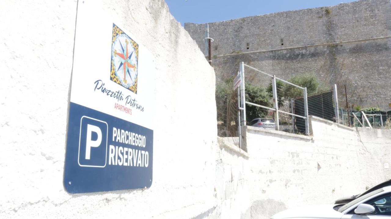 Piazzetta Petrone Apartments + Parking ヴィエステ エクステリア 写真