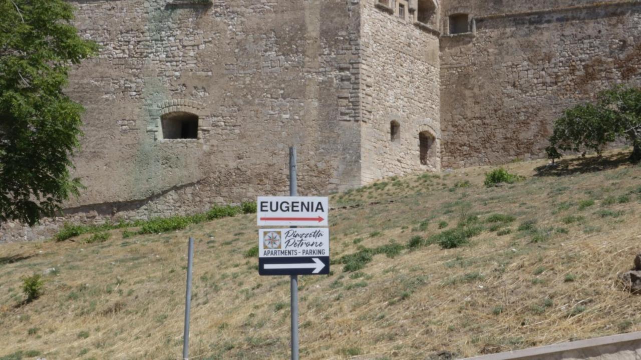 Piazzetta Petrone Apartments + Parking ヴィエステ エクステリア 写真